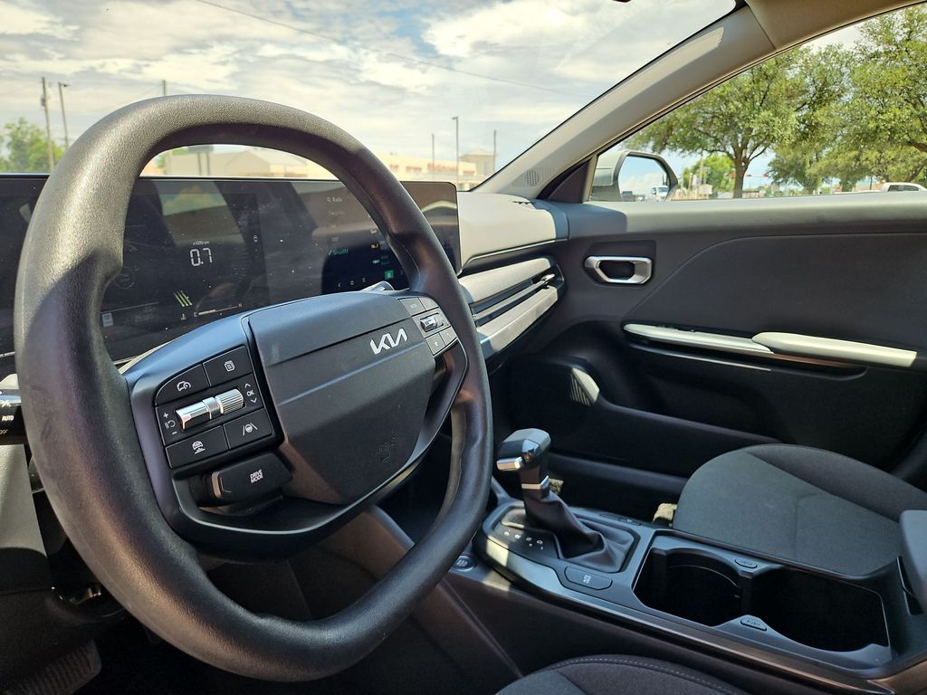 Thumbnail: 2025 Kia K4 - 2