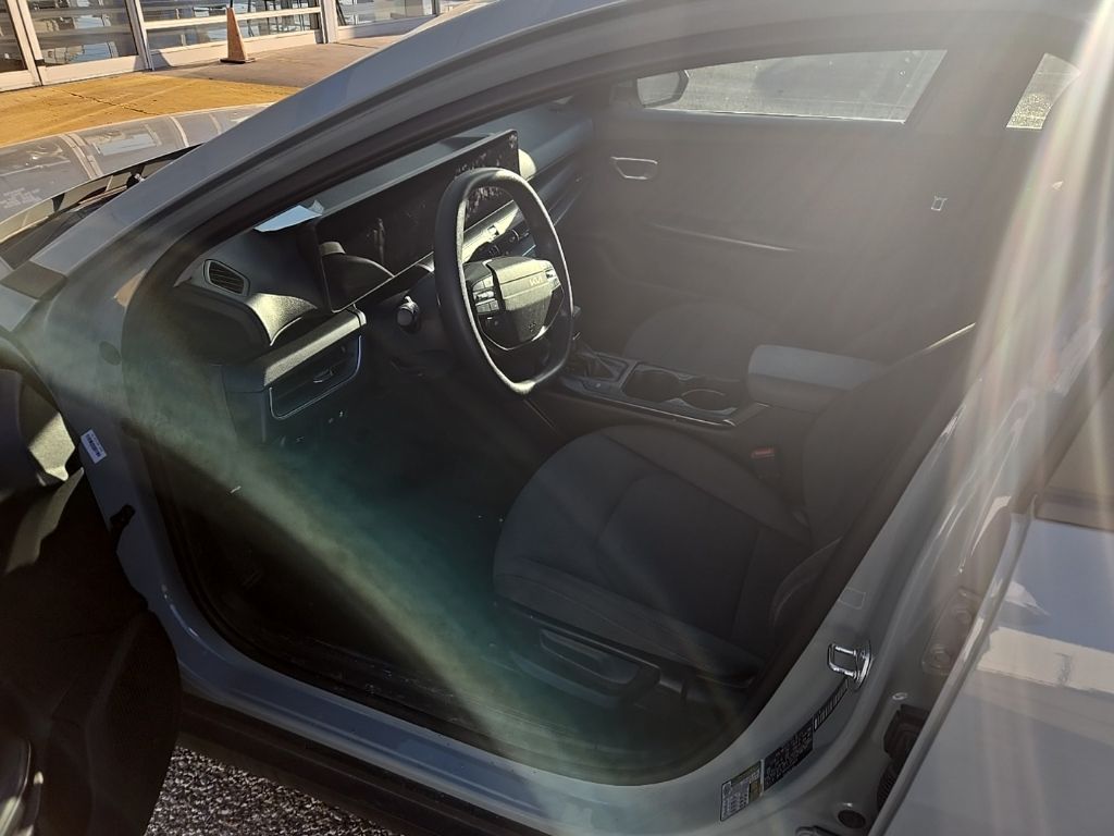 Thumbnail: 2025 Kia K4 - 13