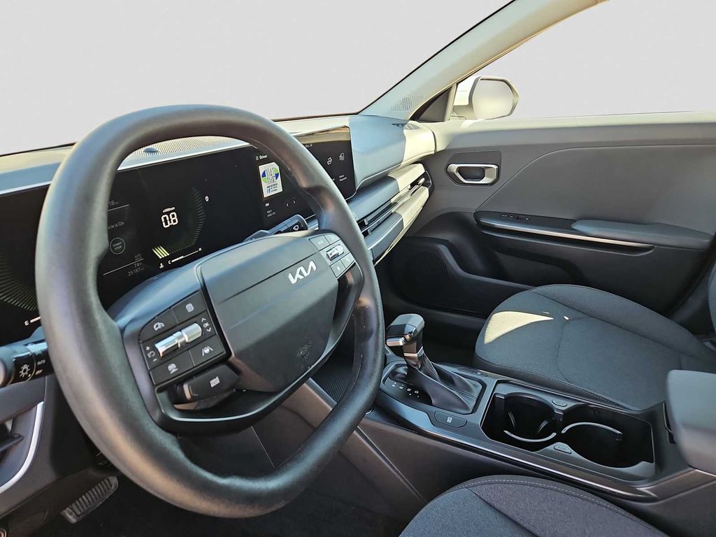 Thumbnail: 2025 Kia K4 - 2