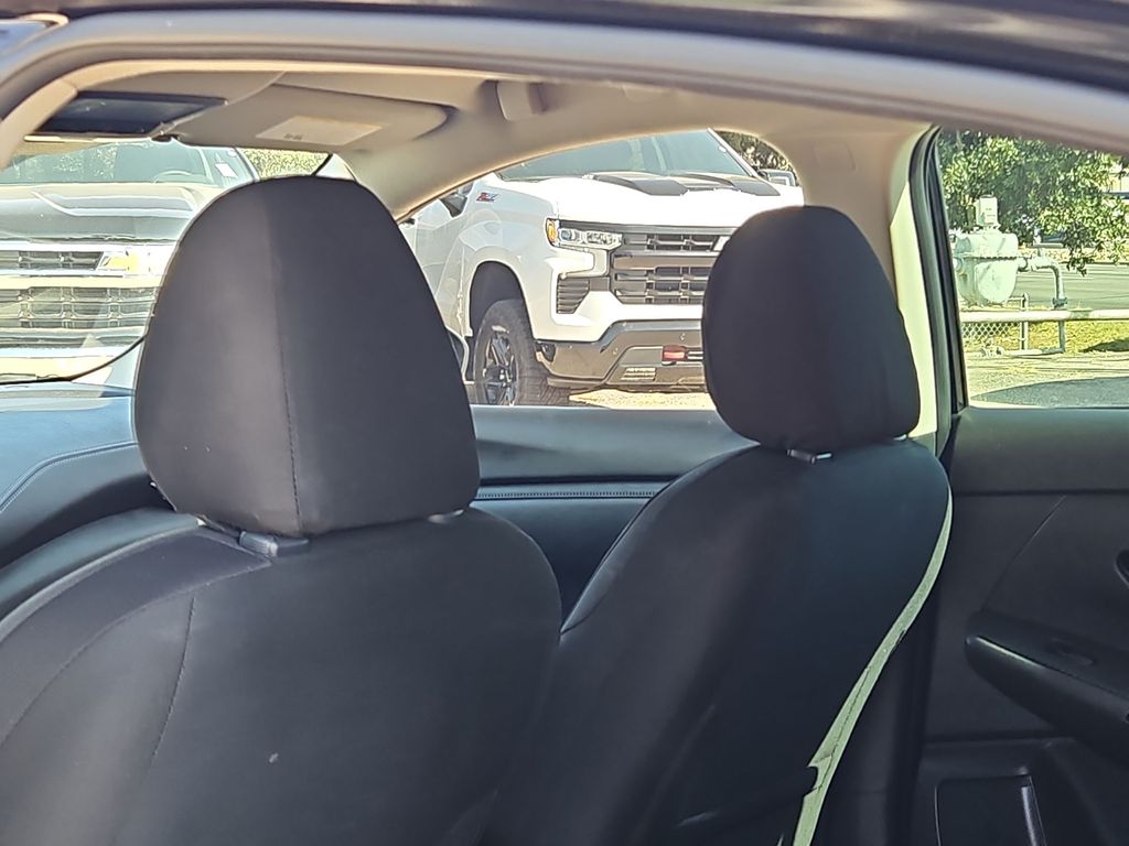 Thumbnail: 2025 Nissan Sentra - 24