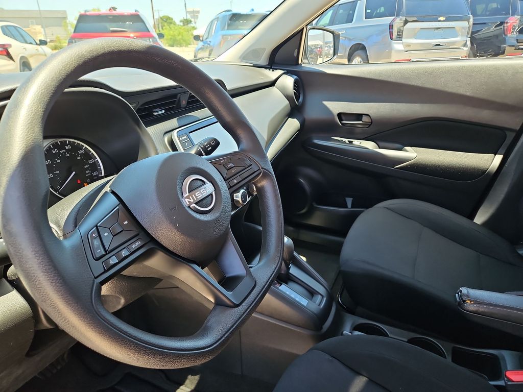 Thumbnail: 2023 Nissan Kicks - 2