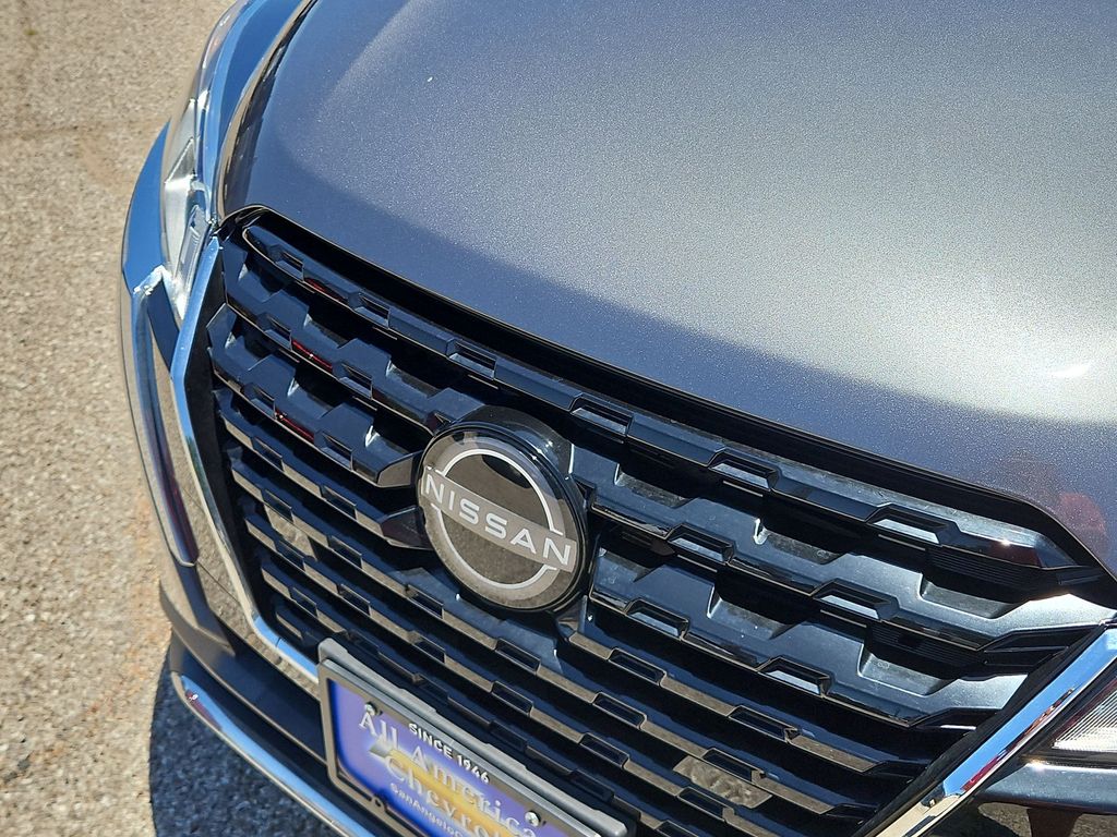 Thumbnail: 2023 Nissan Kicks - 20
