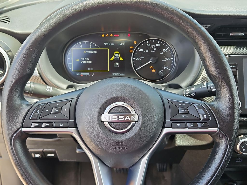 Thumbnail: 2023 Nissan Kicks - 23