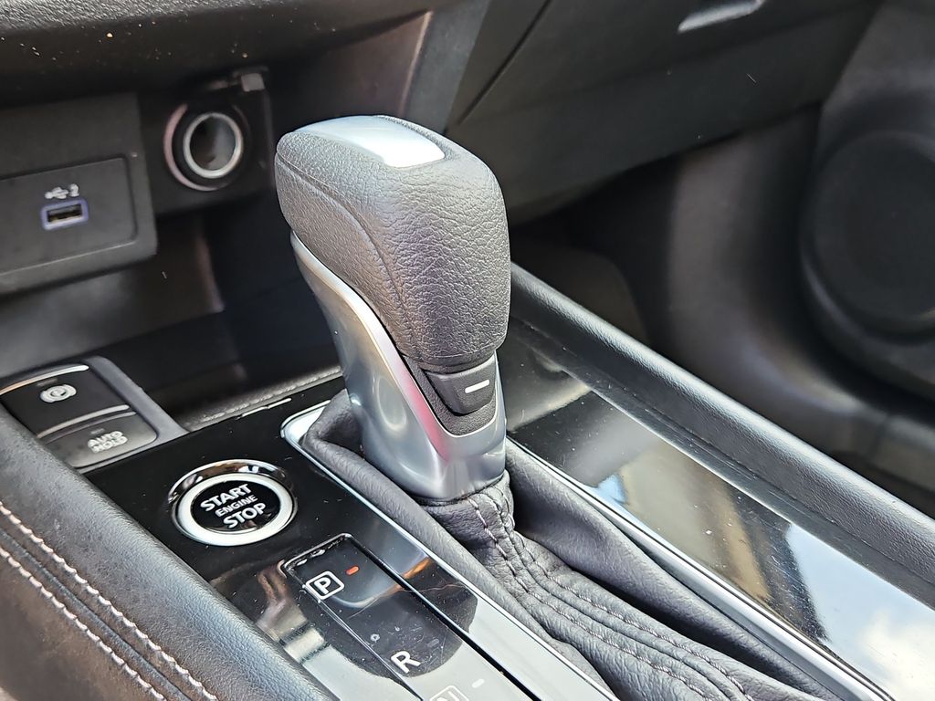 Thumbnail: 2023 Nissan Kicks - 24
