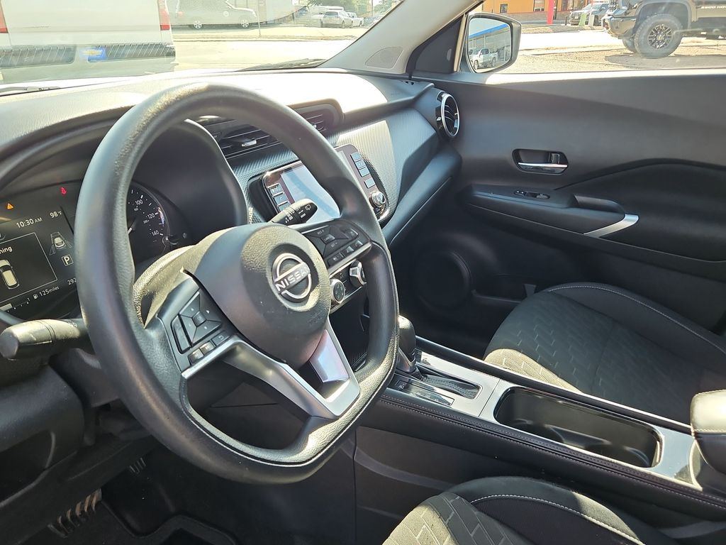 Thumbnail: 2024 Nissan Kicks - 2