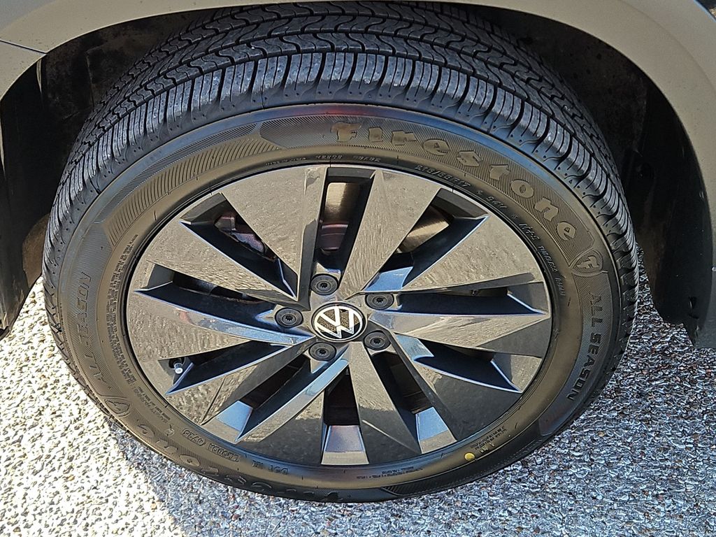 Thumbnail: 2024 Volkswagen Taos - 8