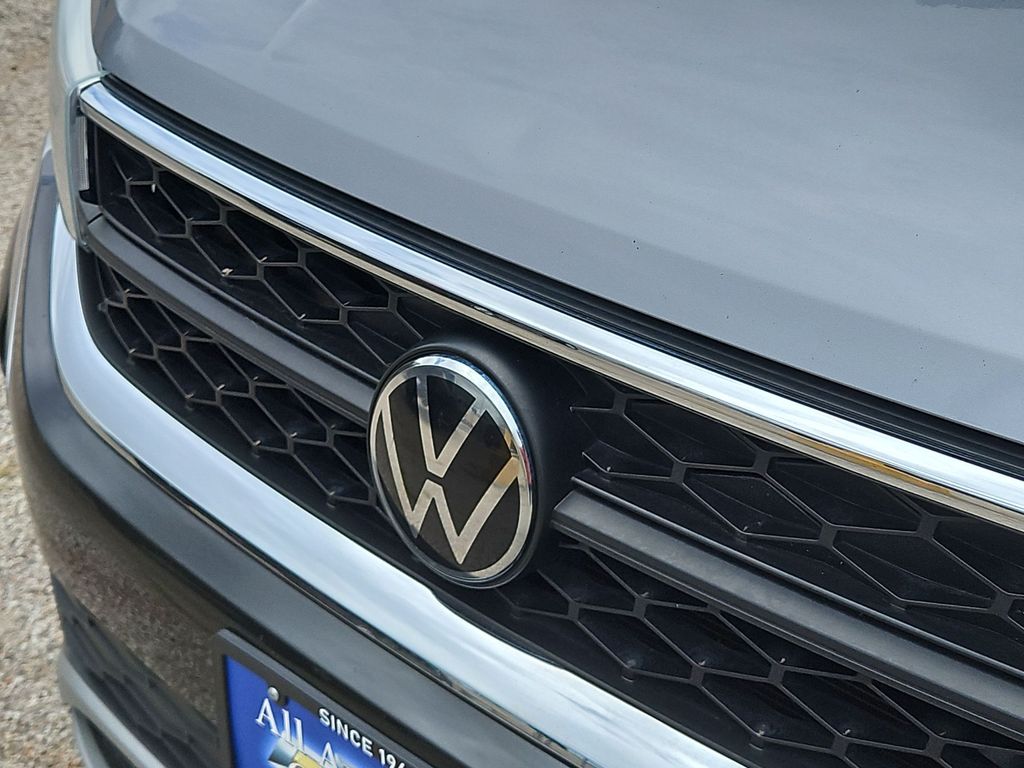 Thumbnail: 2024 Volkswagen Taos - 7