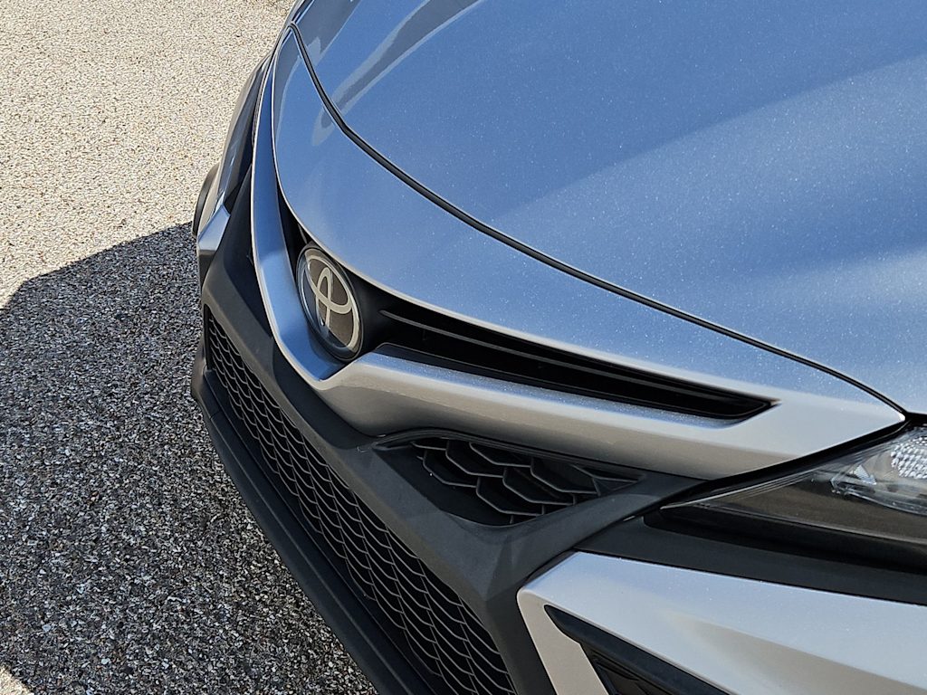 Thumbnail: 2022 Toyota Camry - 13