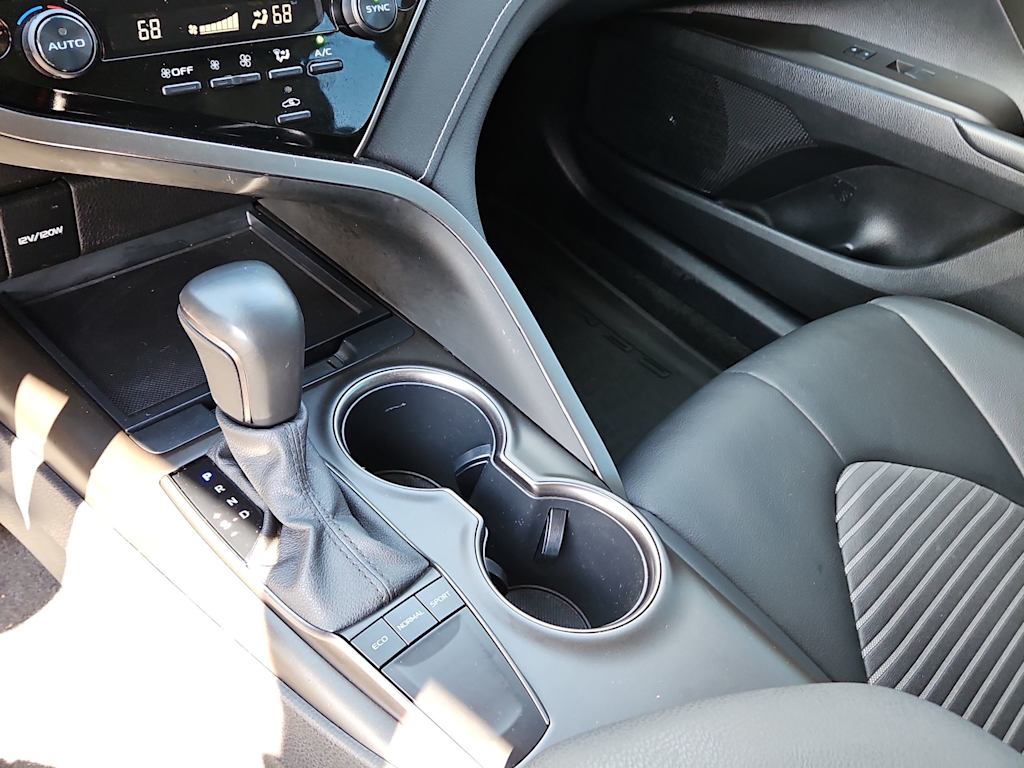 Thumbnail: 2022 Toyota Camry - 9