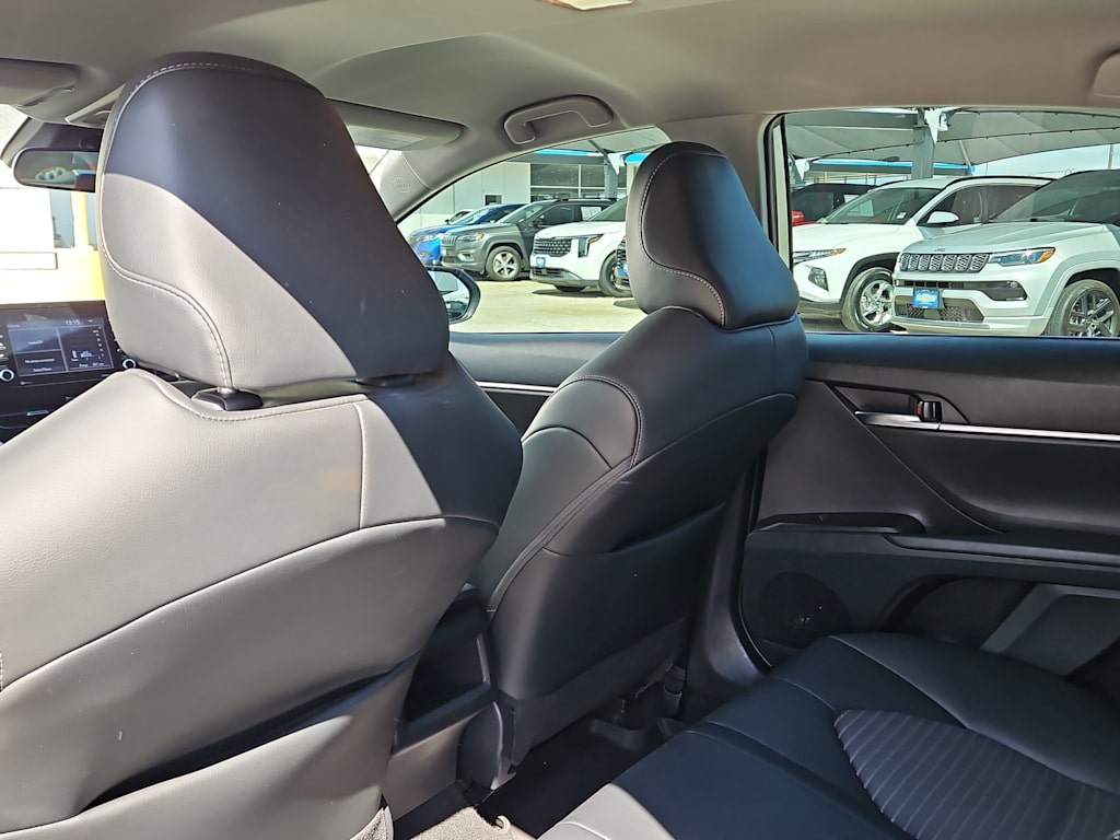 Thumbnail: 2022 Toyota Camry - 7