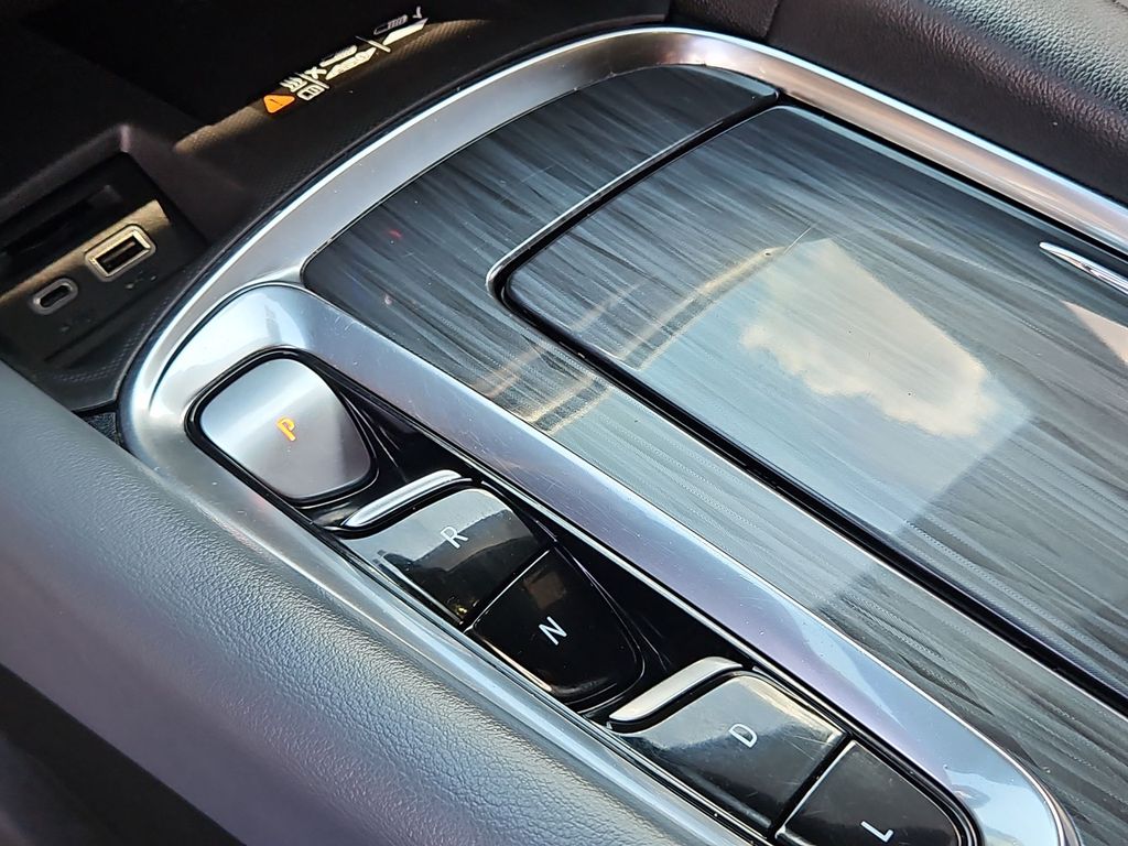 Thumbnail: 2024 Buick Enclave - 24