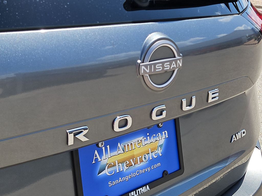 Thumbnail: 2023 Nissan Rogue - 7