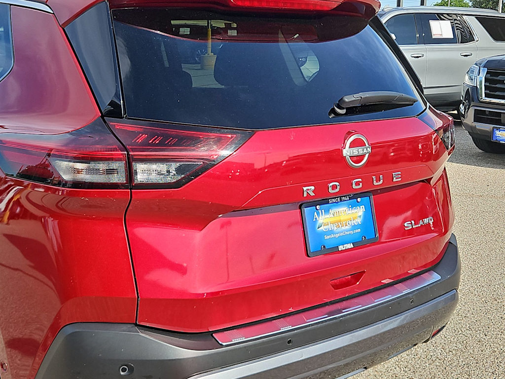 Thumbnail: 2023 Nissan Rogue - 25