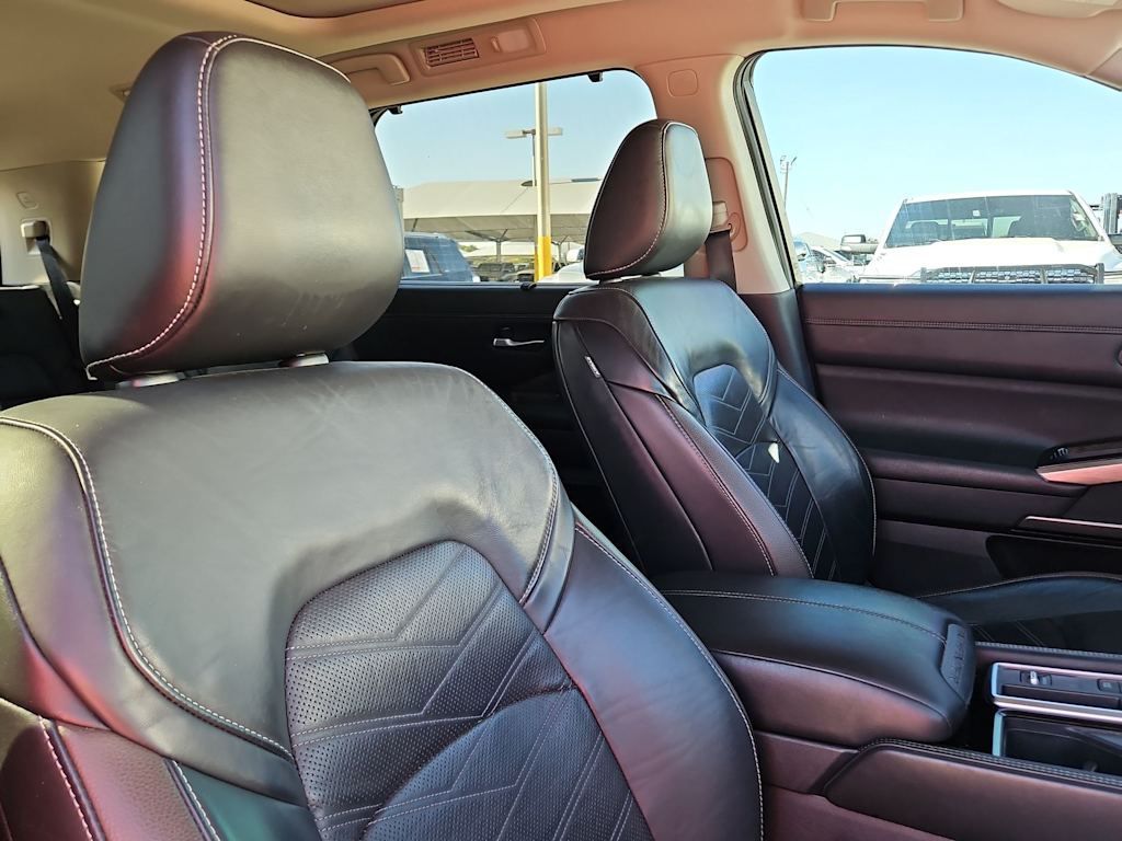 Thumbnail: 2022 Nissan Pathfinder - 10