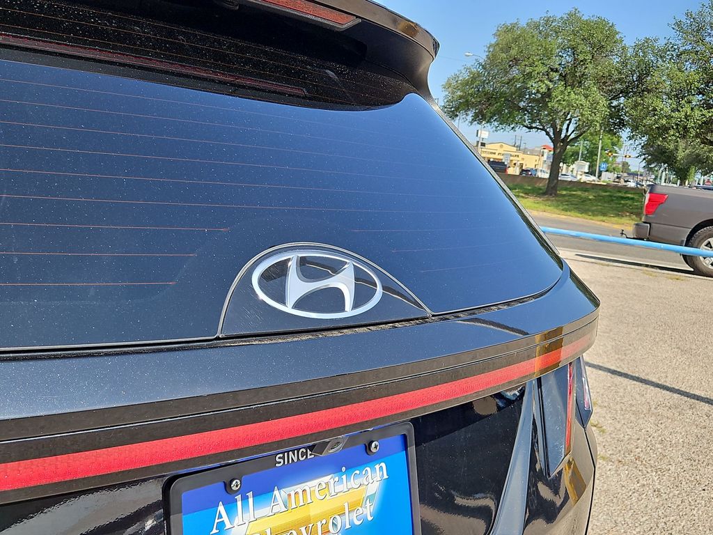 Thumbnail: 2022 Hyundai Tucson - 7