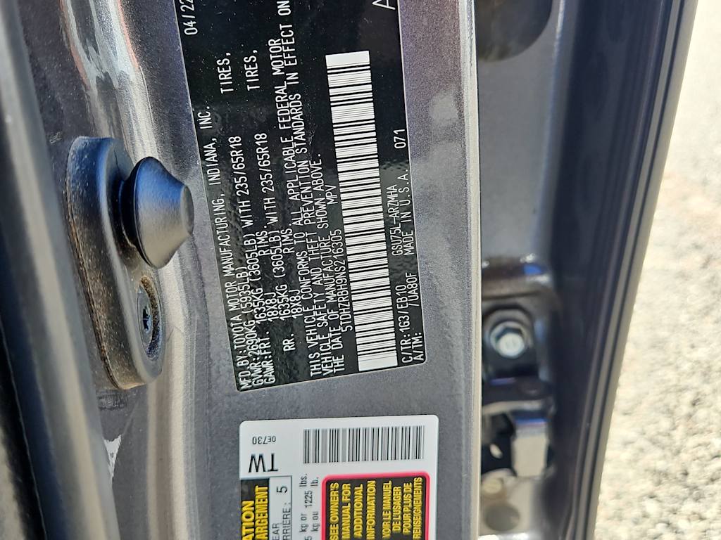 Thumbnail: 2022 Toyota Highlander - 15