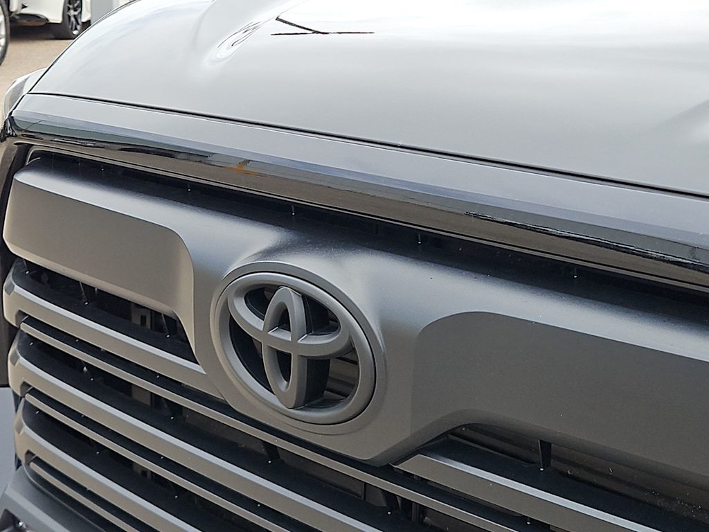 Thumbnail: 2025 Toyota Tundra - 19