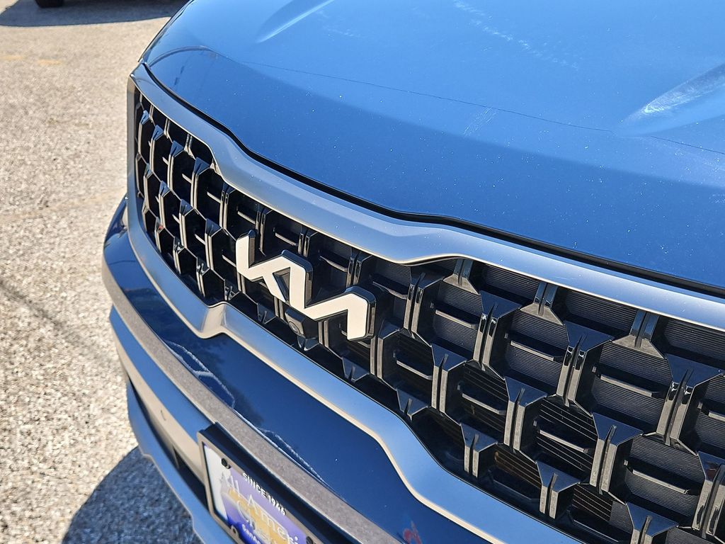 Thumbnail: 2023 Kia Telluride - 23