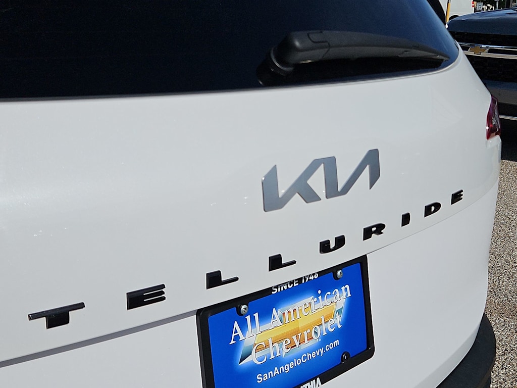 Thumbnail: 2022 Kia Telluride - 21