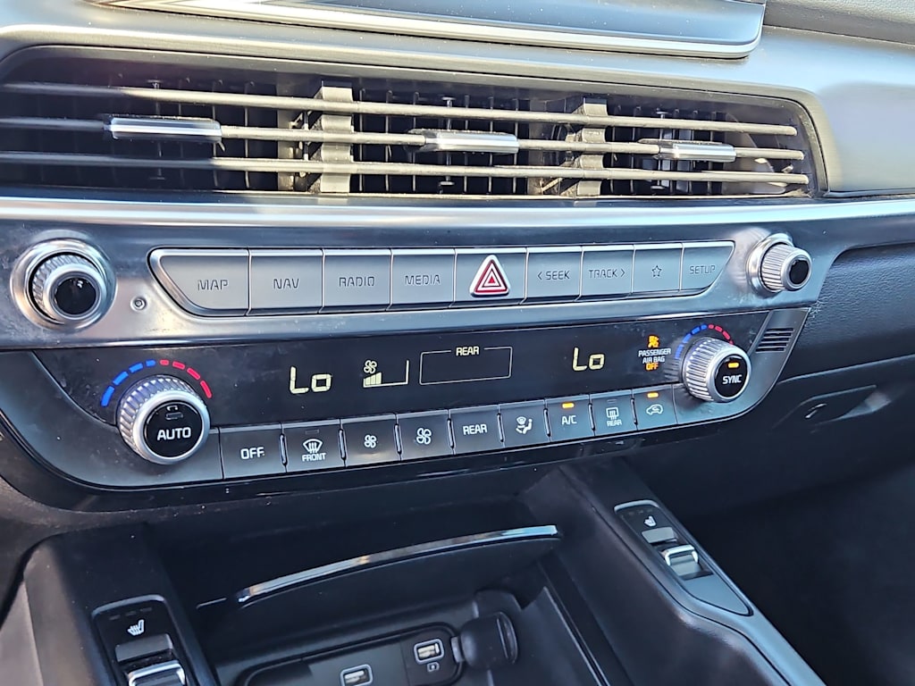 Thumbnail: 2022 Kia Telluride - 25