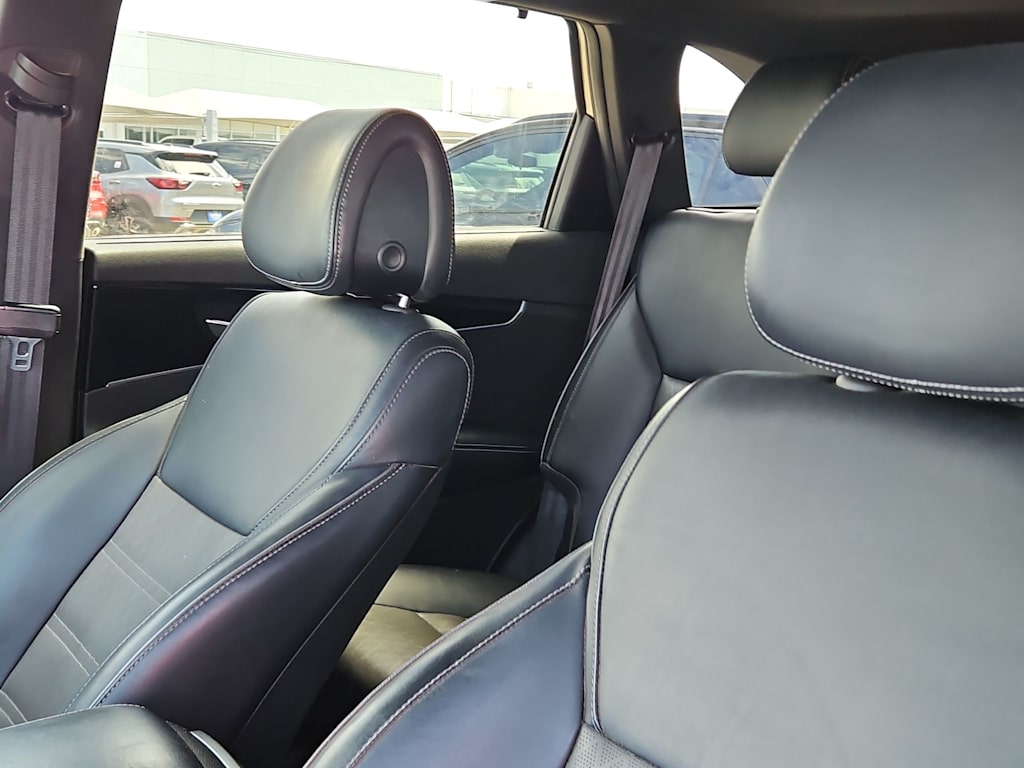Thumbnail: 2016 Kia Sorento - 23