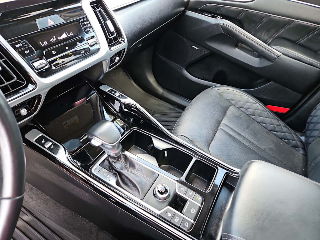 Thumbnail: 2022 Kia Sorento - 15