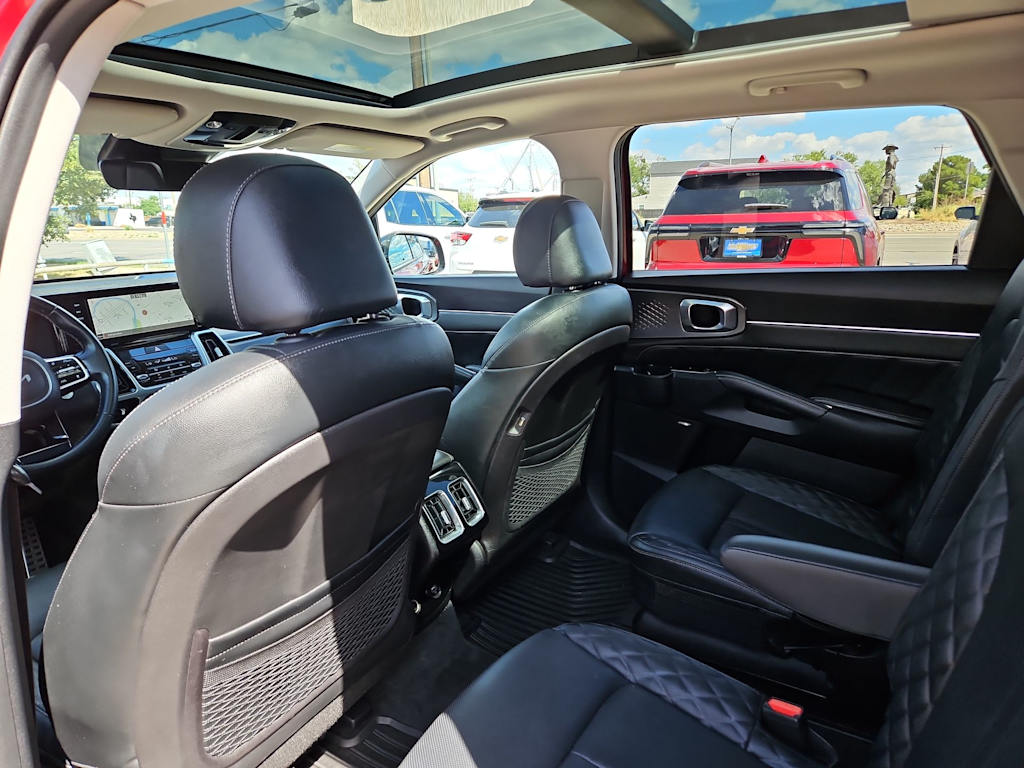 Thumbnail: 2022 Kia Sorento - 12