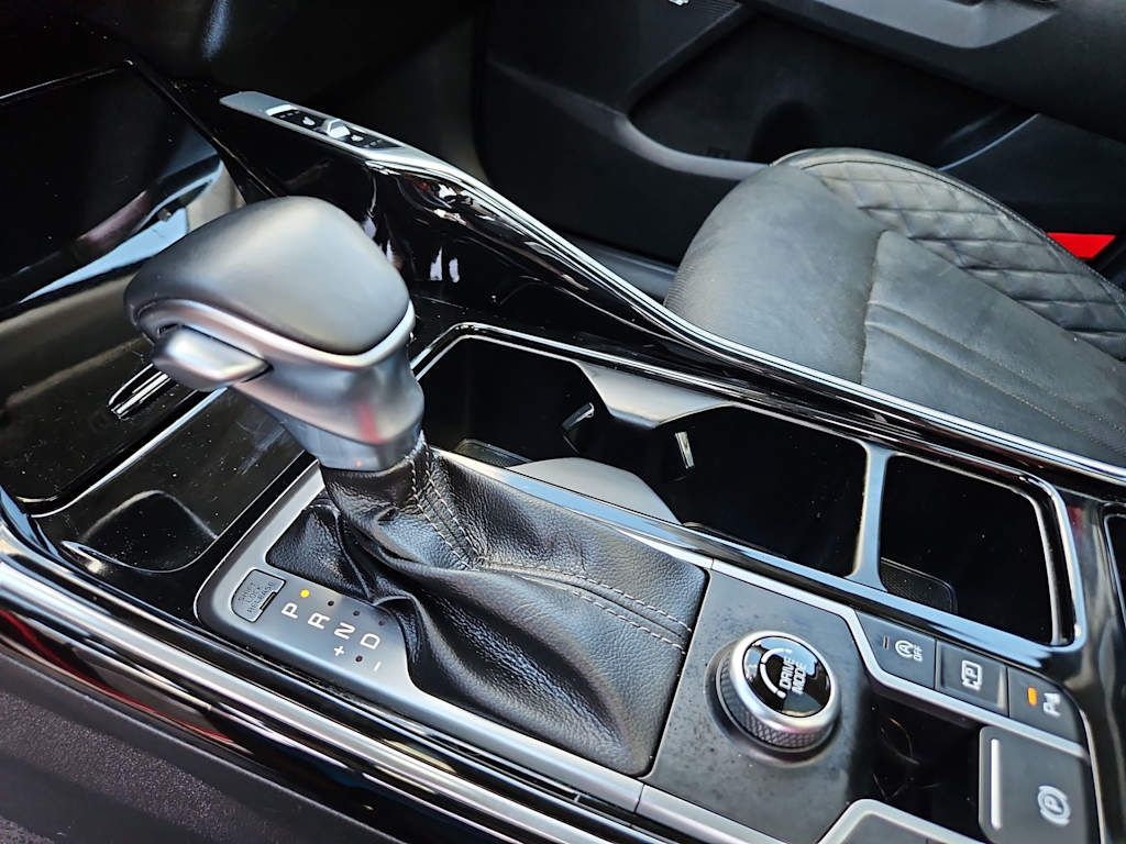 Thumbnail: 2022 Kia Sorento - 24