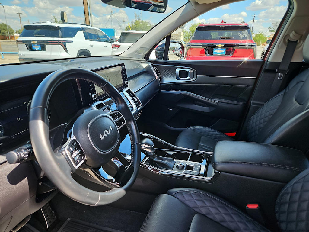 Thumbnail: 2022 Kia Sorento - 2