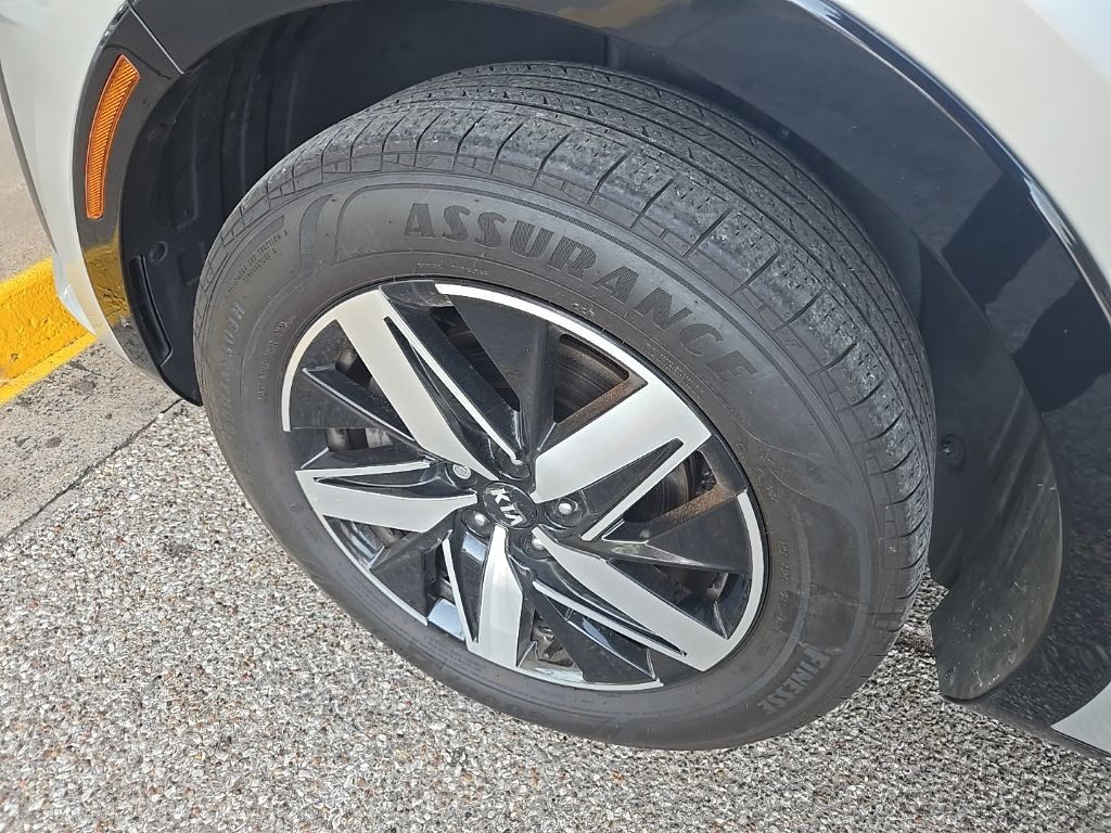 Thumbnail: 2021 Kia Sorento - 12