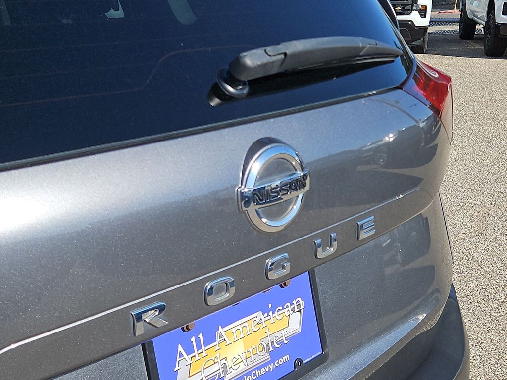 Thumbnail: 2021 Nissan Rogue - 7