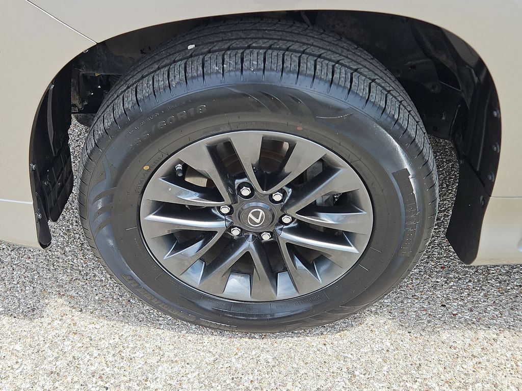 Thumbnail: 2021 Lexus GX - 8