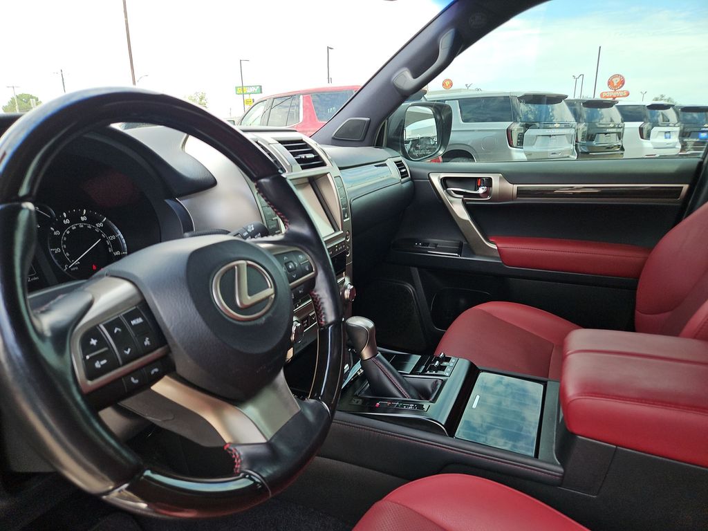 Thumbnail: 2021 Lexus GX - 2