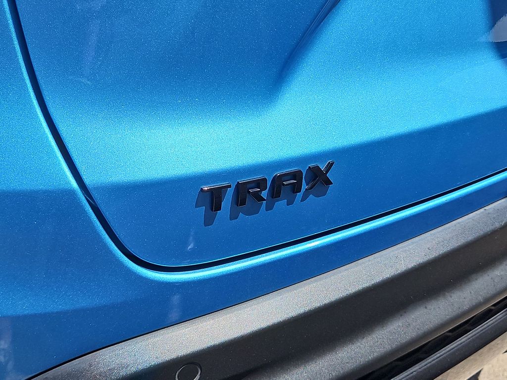 Thumbnail: 2025 Chevrolet Trax - 23