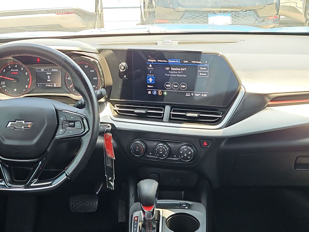 Thumbnail: 2025 Chevrolet Trax - 8