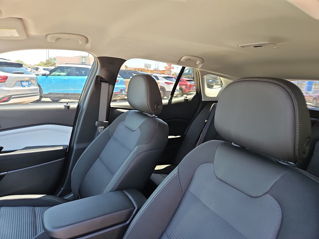 Thumbnail: 2025 Chevrolet Trax - 9