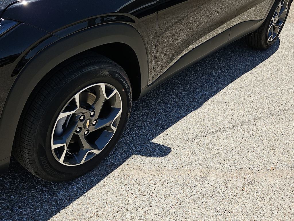 Thumbnail: 2025 Chevrolet Trax - 7