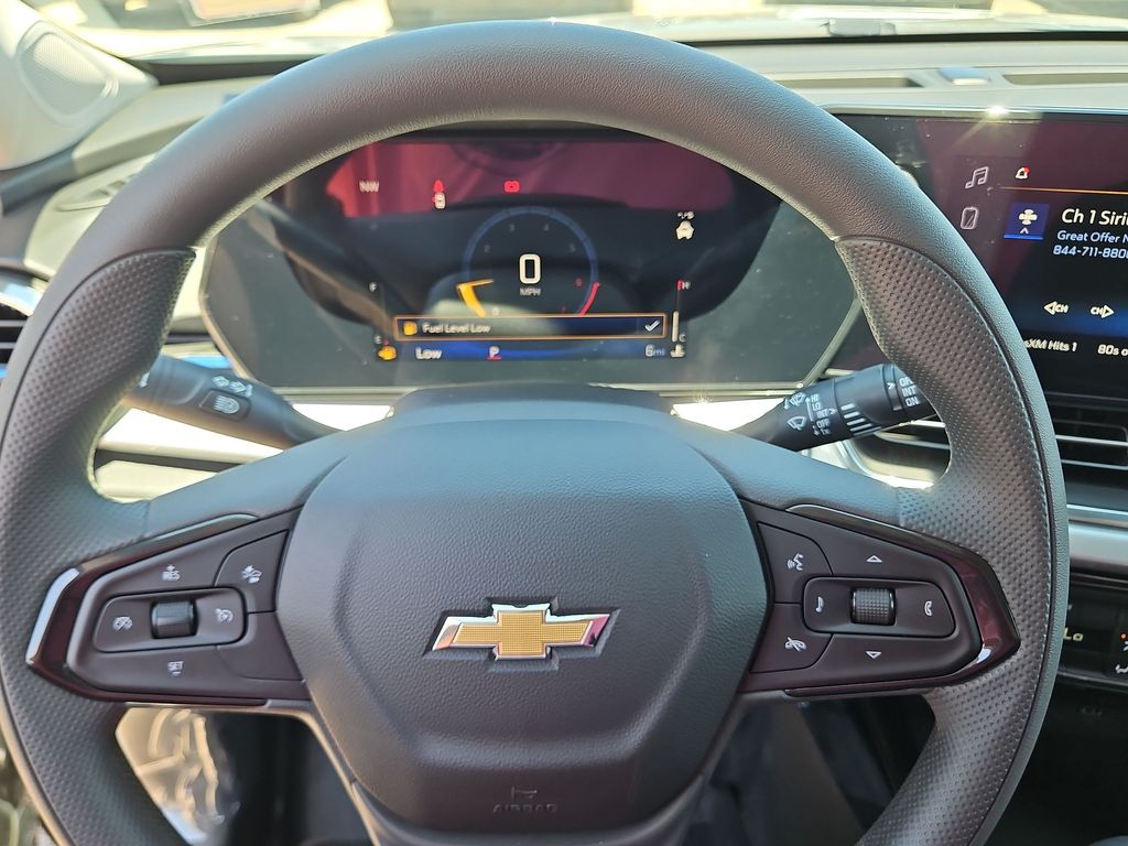 Thumbnail: 2026 Chevrolet Trax - 8
