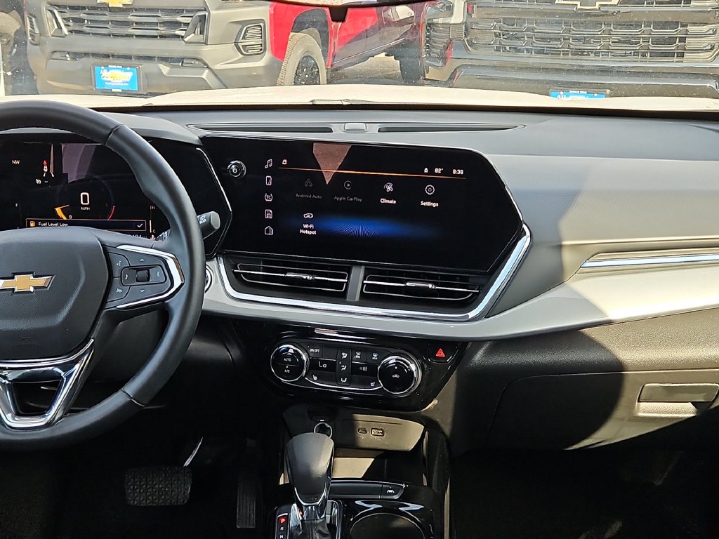 Thumbnail: 2025 Chevrolet Trax - 9
