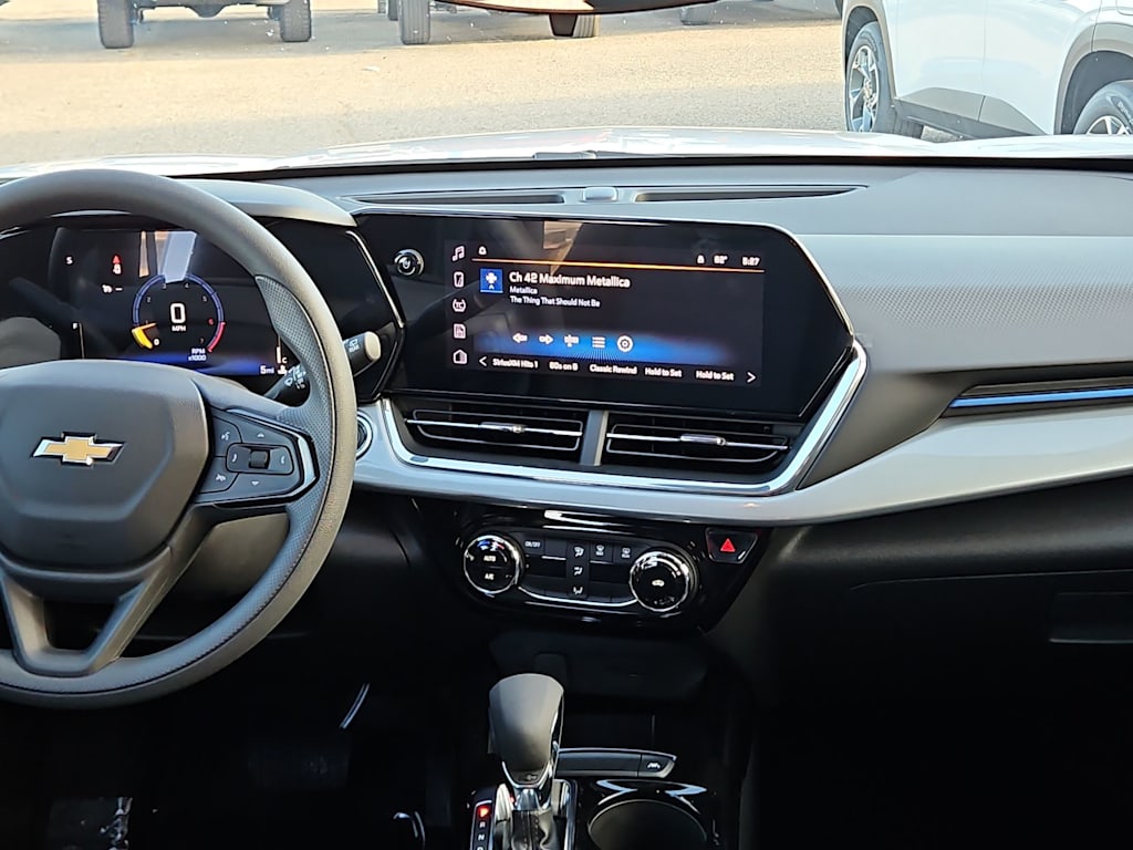 Thumbnail: 2026 Chevrolet Trax - 9