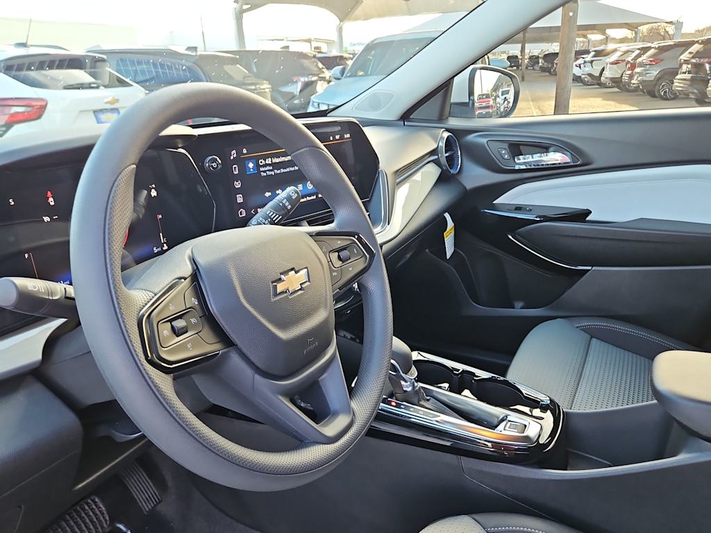 Thumbnail: 2026 Chevrolet Trax - 2