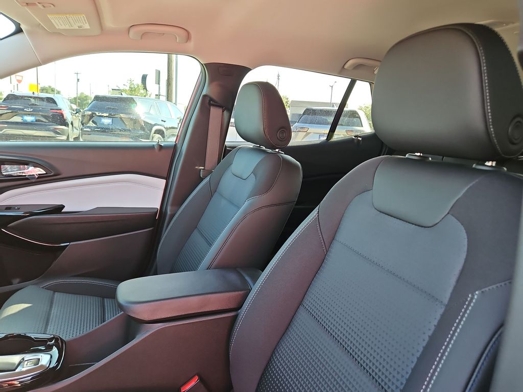 Thumbnail: 2026 Chevrolet Trax - 10