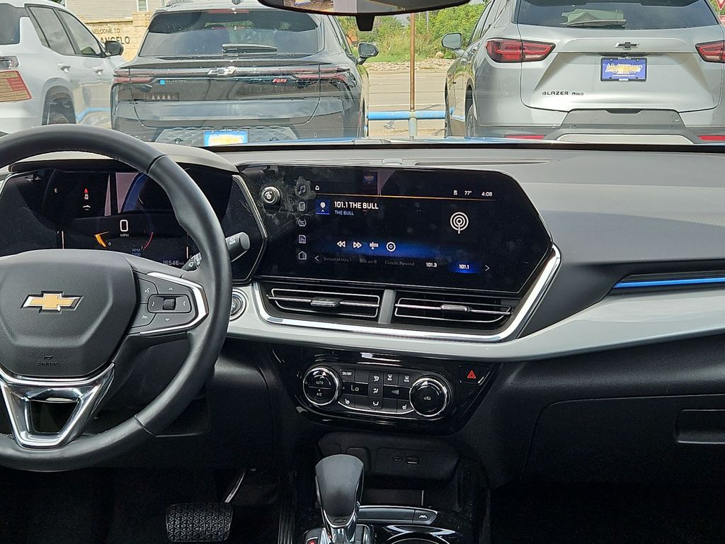 Thumbnail: 2025 Chevrolet Trax - 9