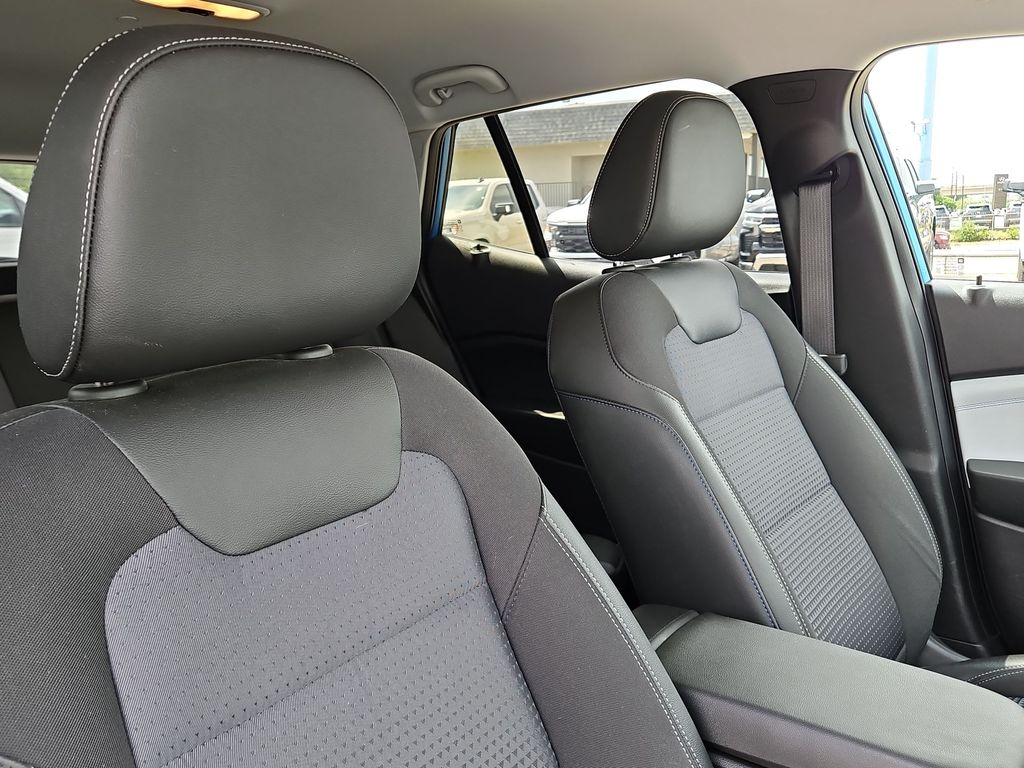 Thumbnail: 2025 Chevrolet Trax - 21