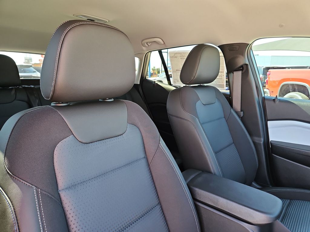 Thumbnail: 2026 Chevrolet Trax - 24