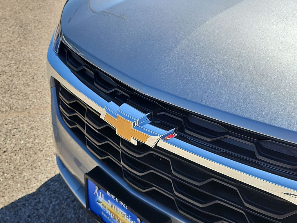 Thumbnail: 2026 Chevrolet Trax - 23