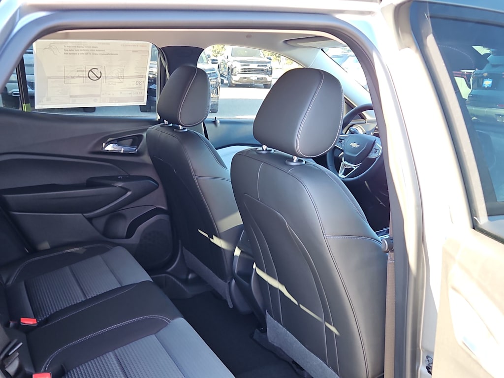 Thumbnail: 2026 Chevrolet Trax - 23