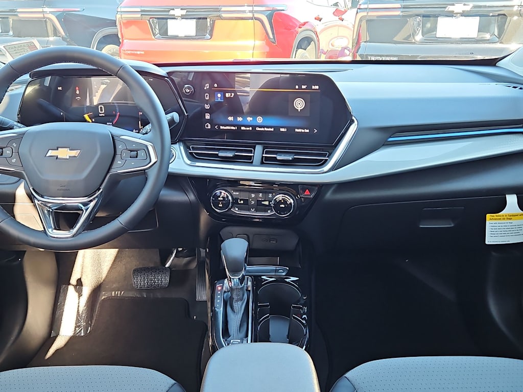 Thumbnail: 2026 Chevrolet Trax - 9