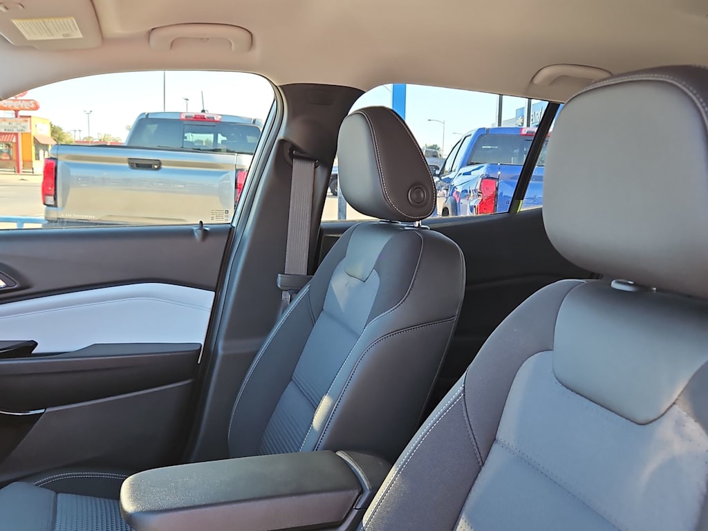 Thumbnail: 2026 Chevrolet Trax - 11
