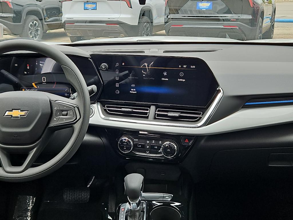 Thumbnail: 2026 Chevrolet Trax - 9